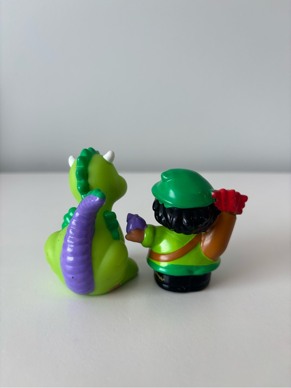 Little People- Robin Hood & Green Dragon - Picture 2 of 2
